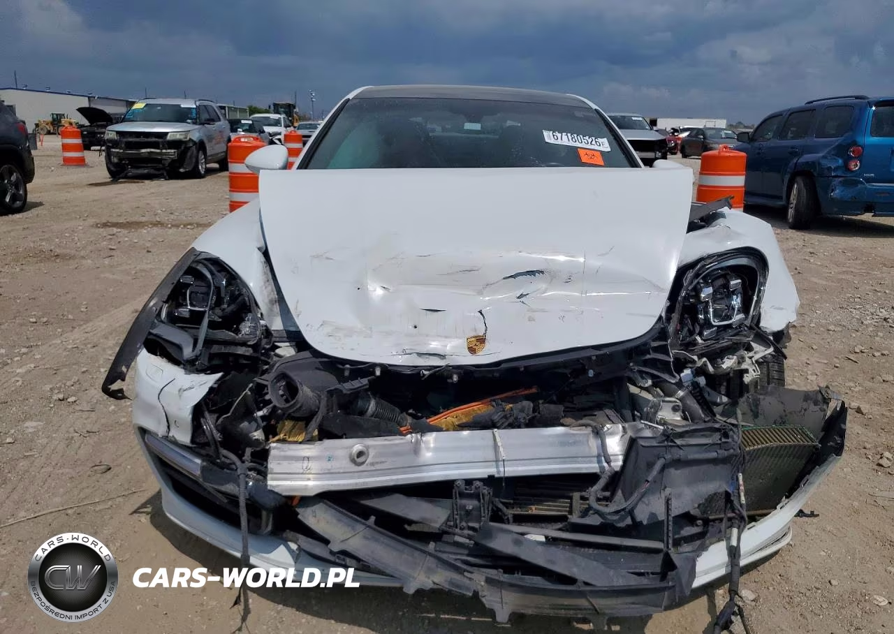 2018 Porsche Panamera 4S VIN:WP0AB2A75JL136422 - 5