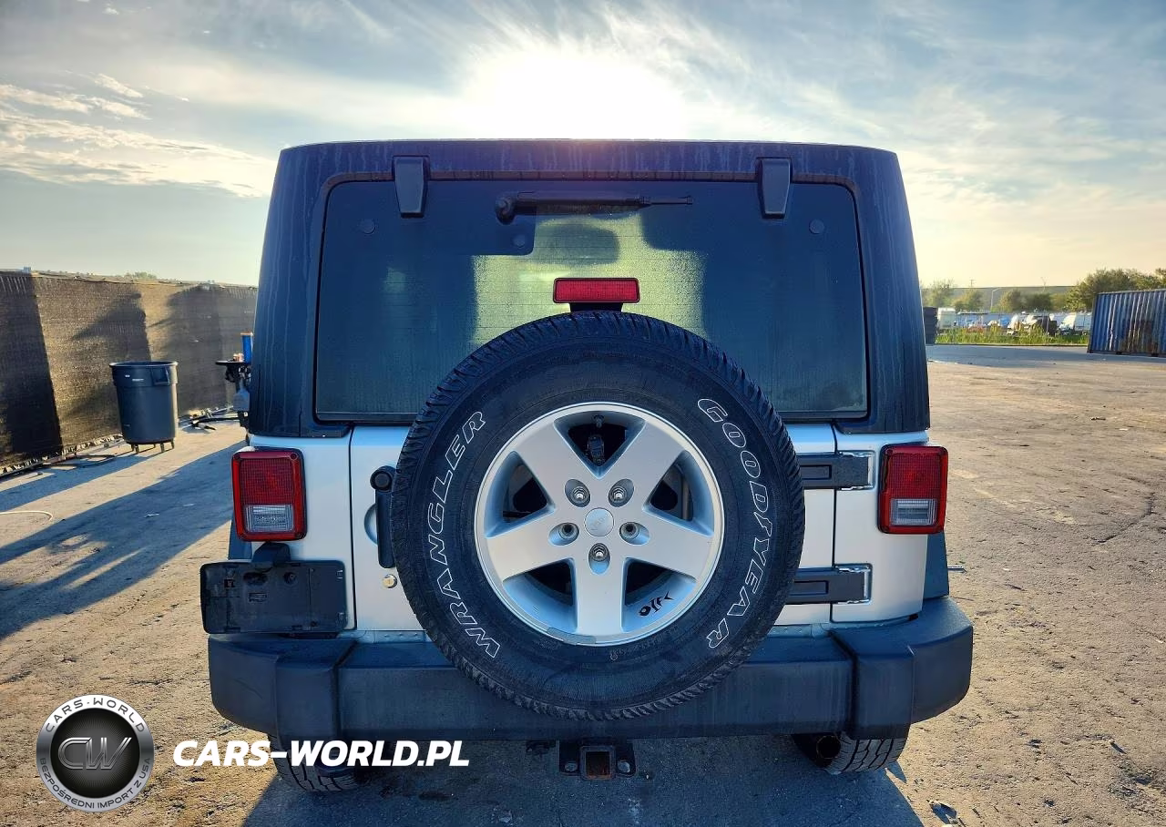 2012 Jeep Wrangler Unlimited Sport VIN:1C4HJWDG3CL232296 - 6