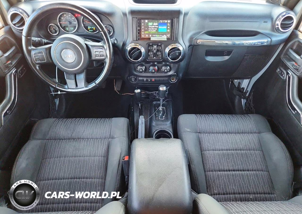 2012 Jeep Wrangler Unlimited Sport VIN:1C4HJWDG3CL232296 - 8