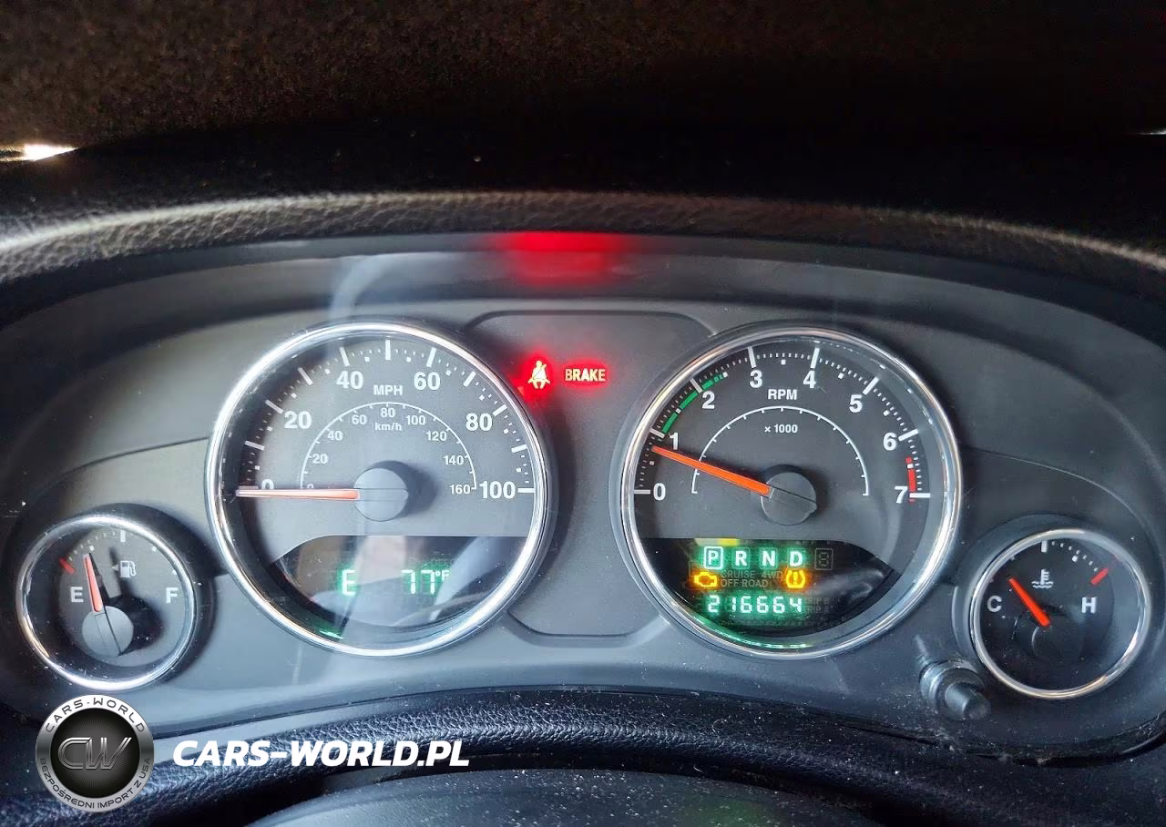 2012 Jeep Wrangler Unlimited Sport VIN:1C4HJWDG3CL232296 - 9