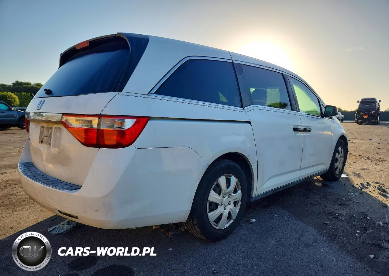 2011 Honda Odyssey Lx VIN:5FNRL5H29BB054709 - 3