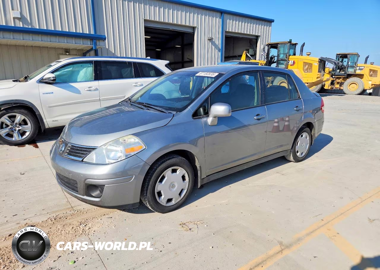 2009 Nissan Versa 1.8 S