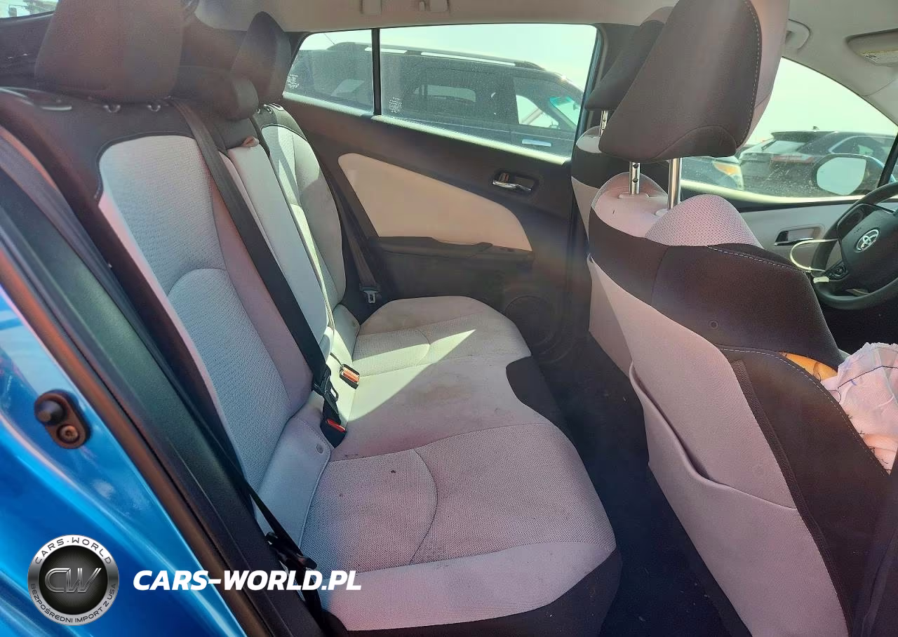 2020 Toyota Prius Le VIN:JTDKARFU0L3105659 - 10
