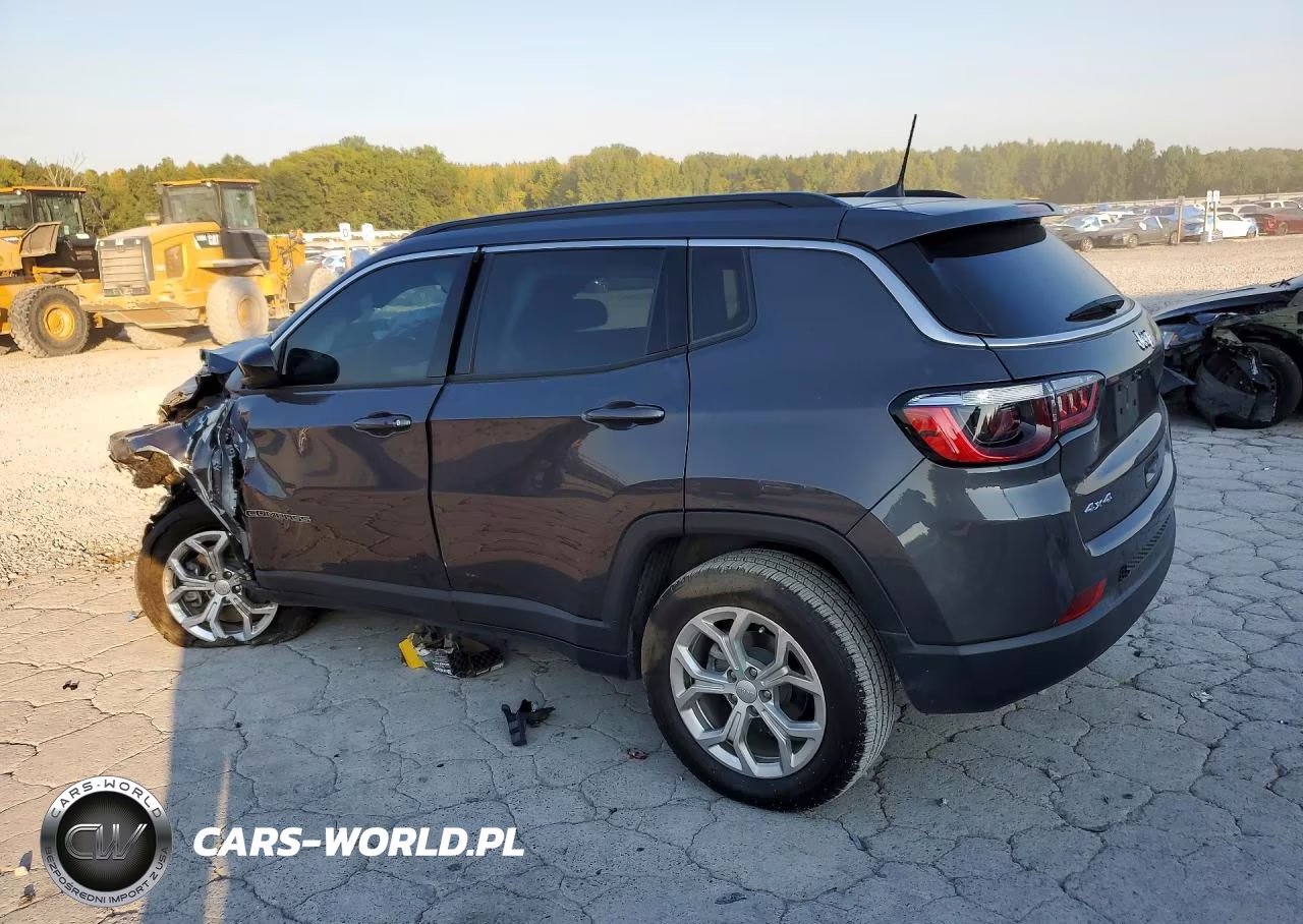 2024 Jeep Compass Latitude VIN:3C4NJDBN0RT119900 - 2