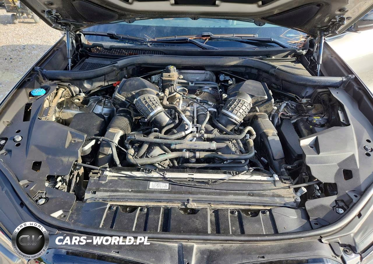 2021 BMW X6 M VIN:5YMCY0C06M9F19776 - 12