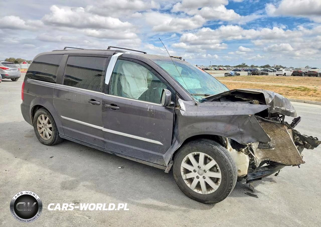 2015 Chrysler Town & Country Touring VIN:2C4RC1BG1FR589251 - 4