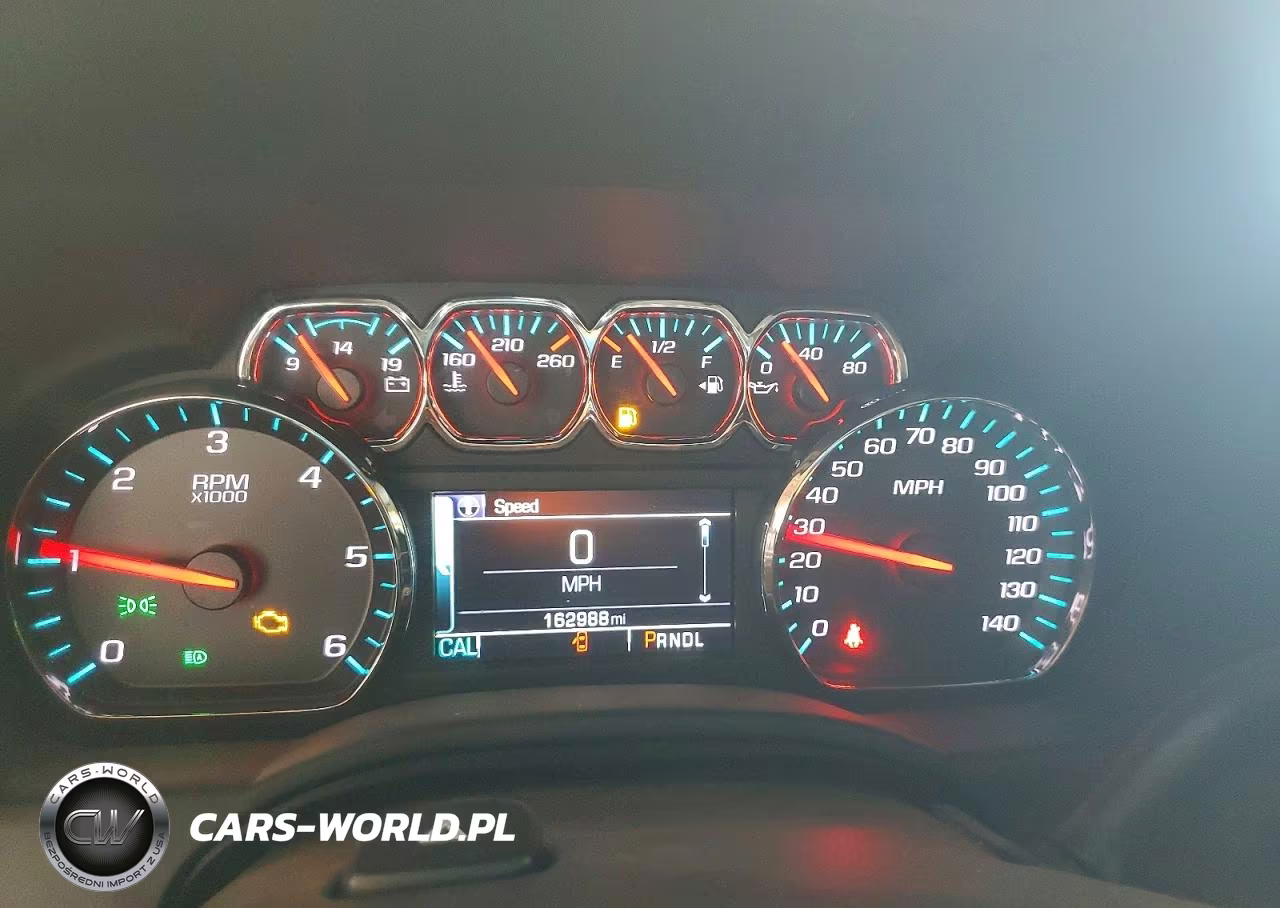 2019 Chevrolet Suburban K1500 Lt VIN:1GNSKHKCXKR401635 - 9