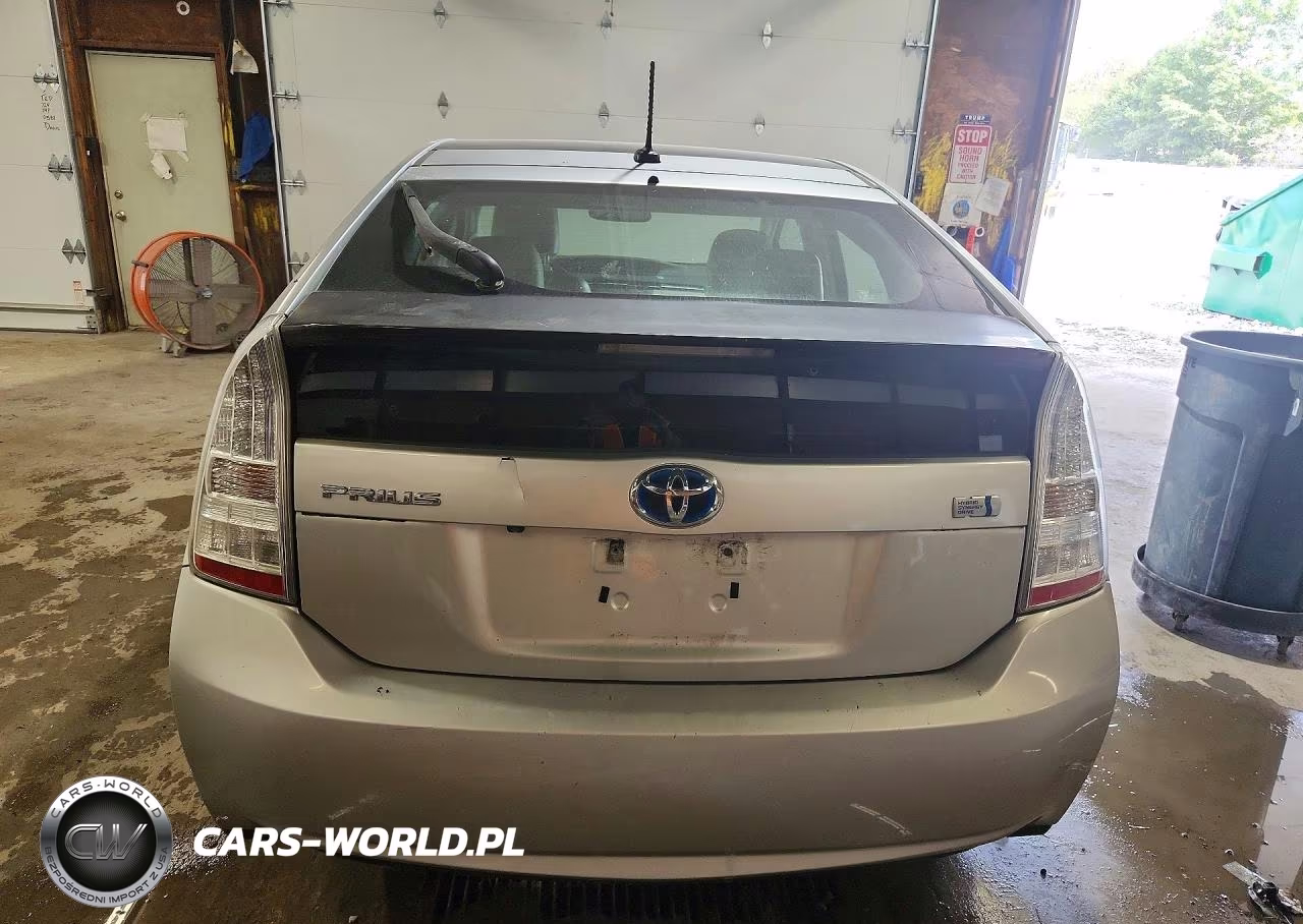 2011 Toyota Prius Four VIN:JTDKN3DU1B5339347 - 6