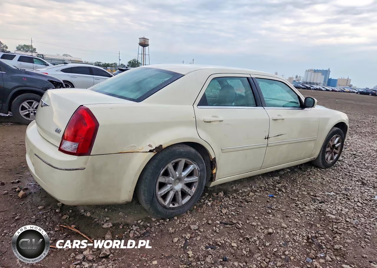 2007 Chrysler 300 Touring VIN:2C3KA53G27H637560 - 3