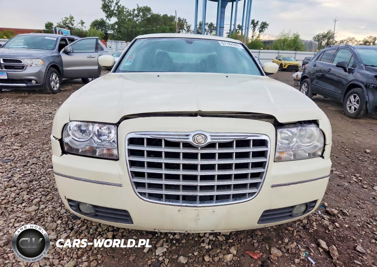 2007 Chrysler 300 Touring VIN:2C3KA53G27H637560 - 5