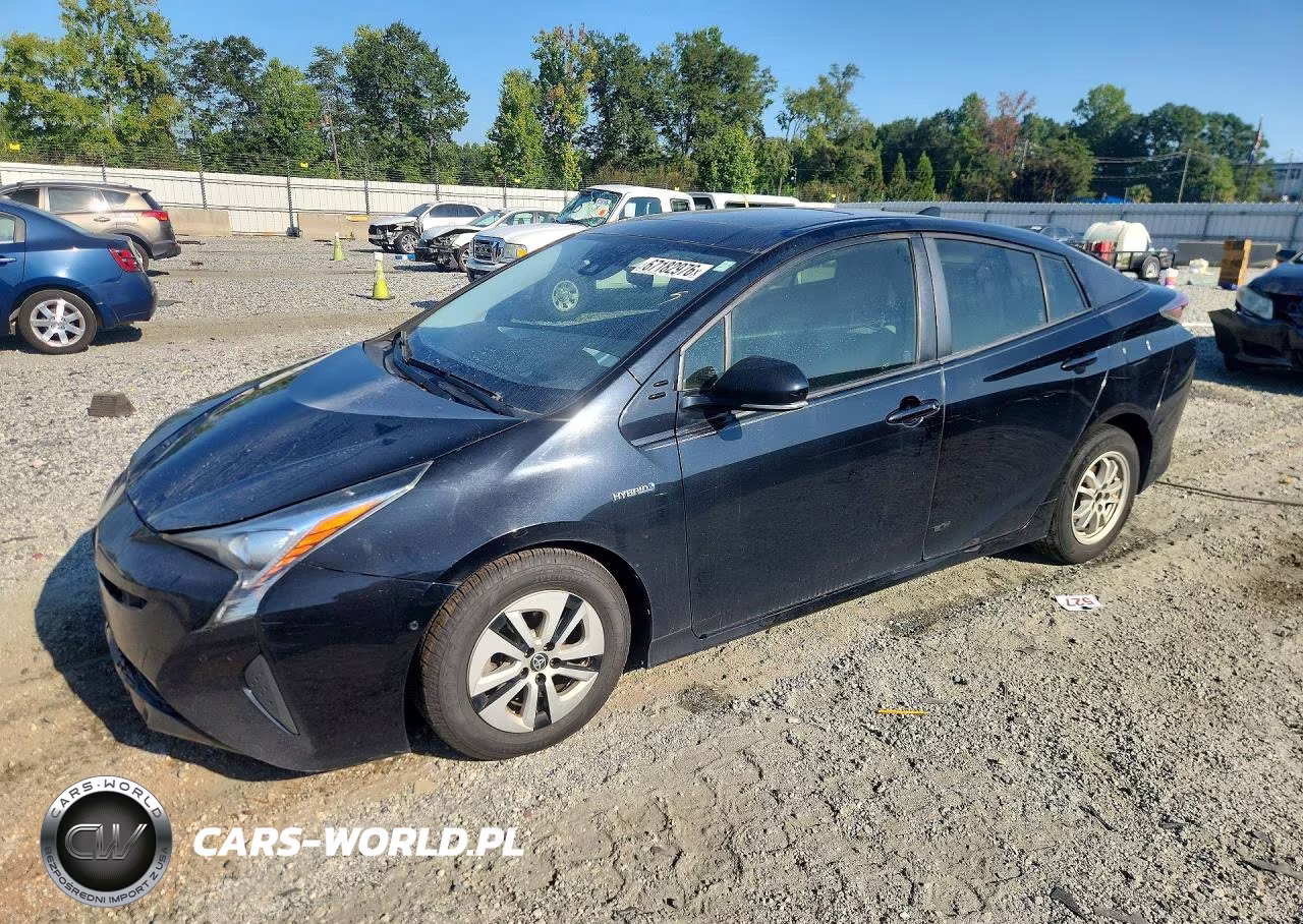 2018 Toyota Prius Three VIN:JTDKARFU3J3062416 - 1