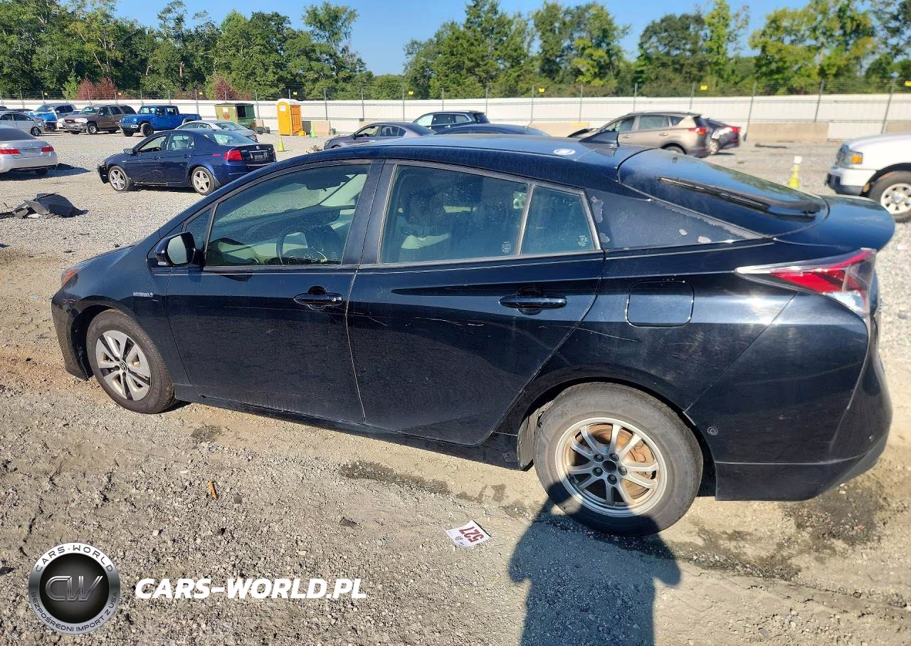 2018 Toyota Prius Three VIN:JTDKARFU3J3062416 - 2