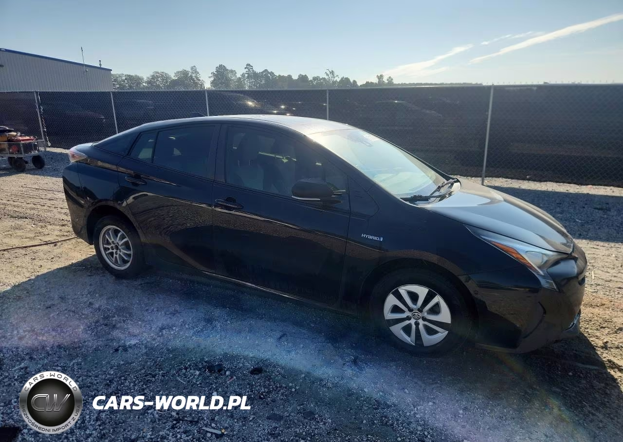 2018 Toyota Prius Three VIN:JTDKARFU3J3062416 - 4