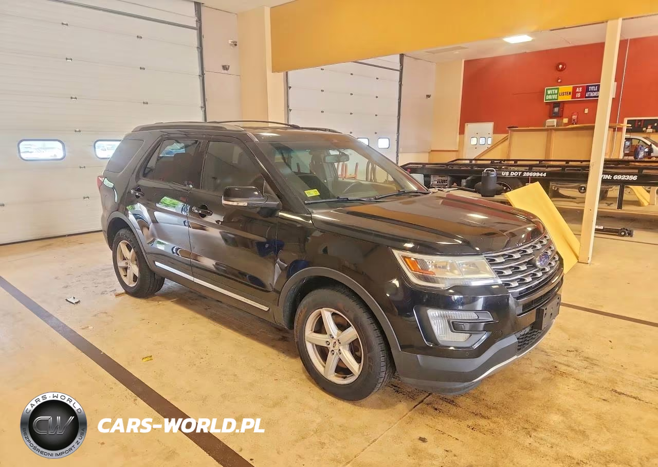 2017 Ford Explorer Xlt VIN:1FM5K8D87HGA83116 - 4