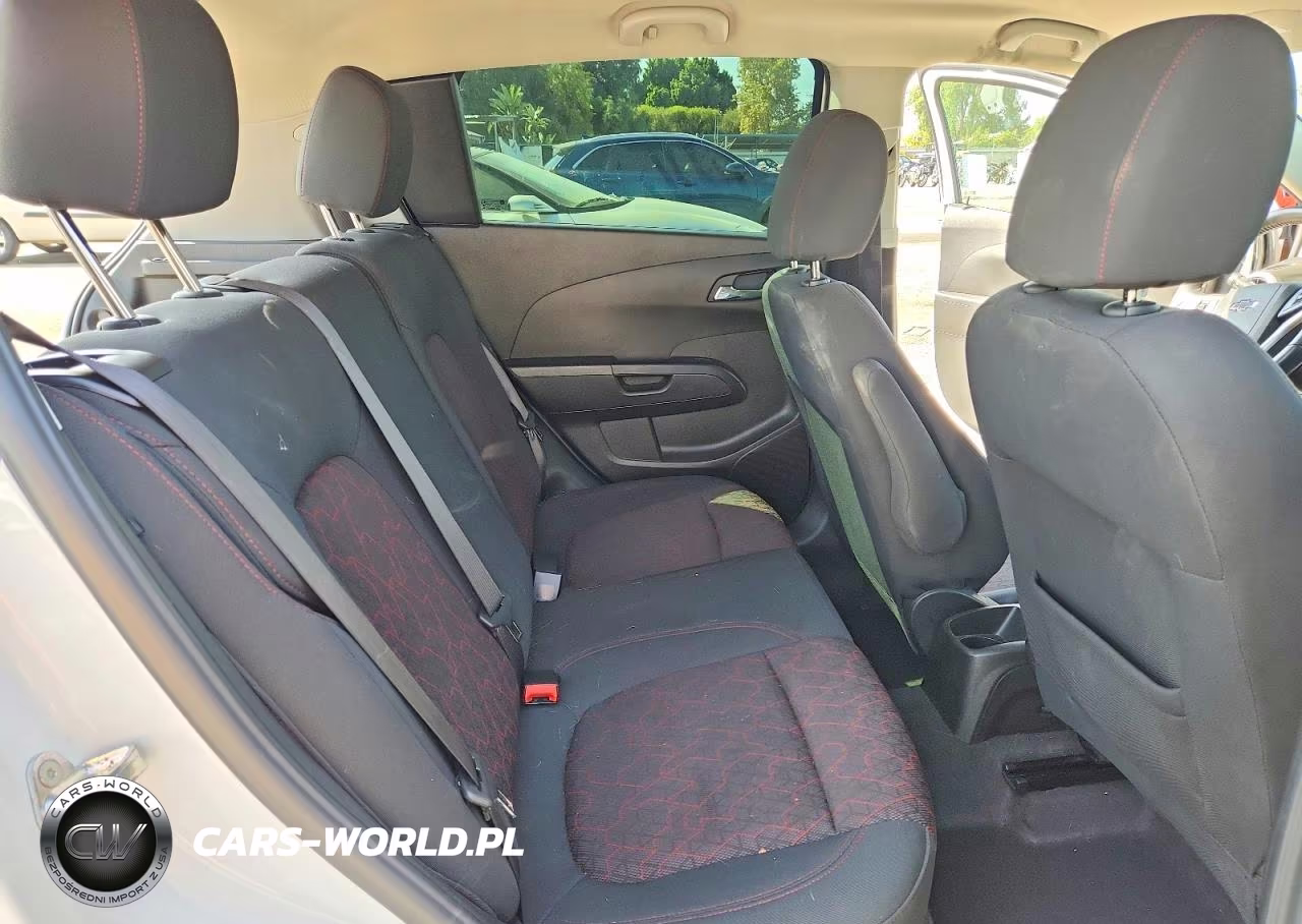 2018 Chevrolet Sonic Lt VIN:1G1JD6SB1J4125697 - 10