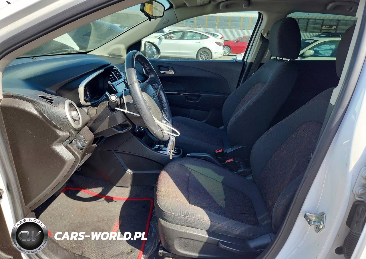 2018 Chevrolet Sonic Lt VIN:1G1JD6SB1J4125697 - 7