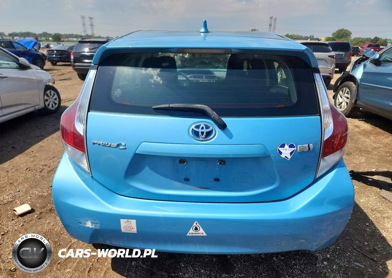 2016 Toyota Prius C One VIN:JTDKDTB30G1126045 - 6