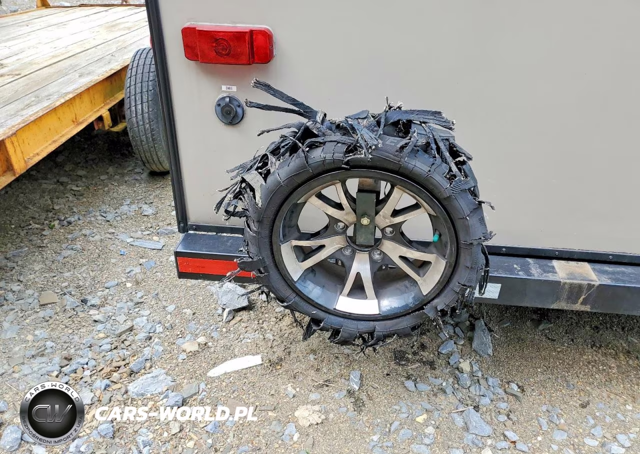 2018 Kz Escape Camper VIN:4EZTA1712J4093059 - 11