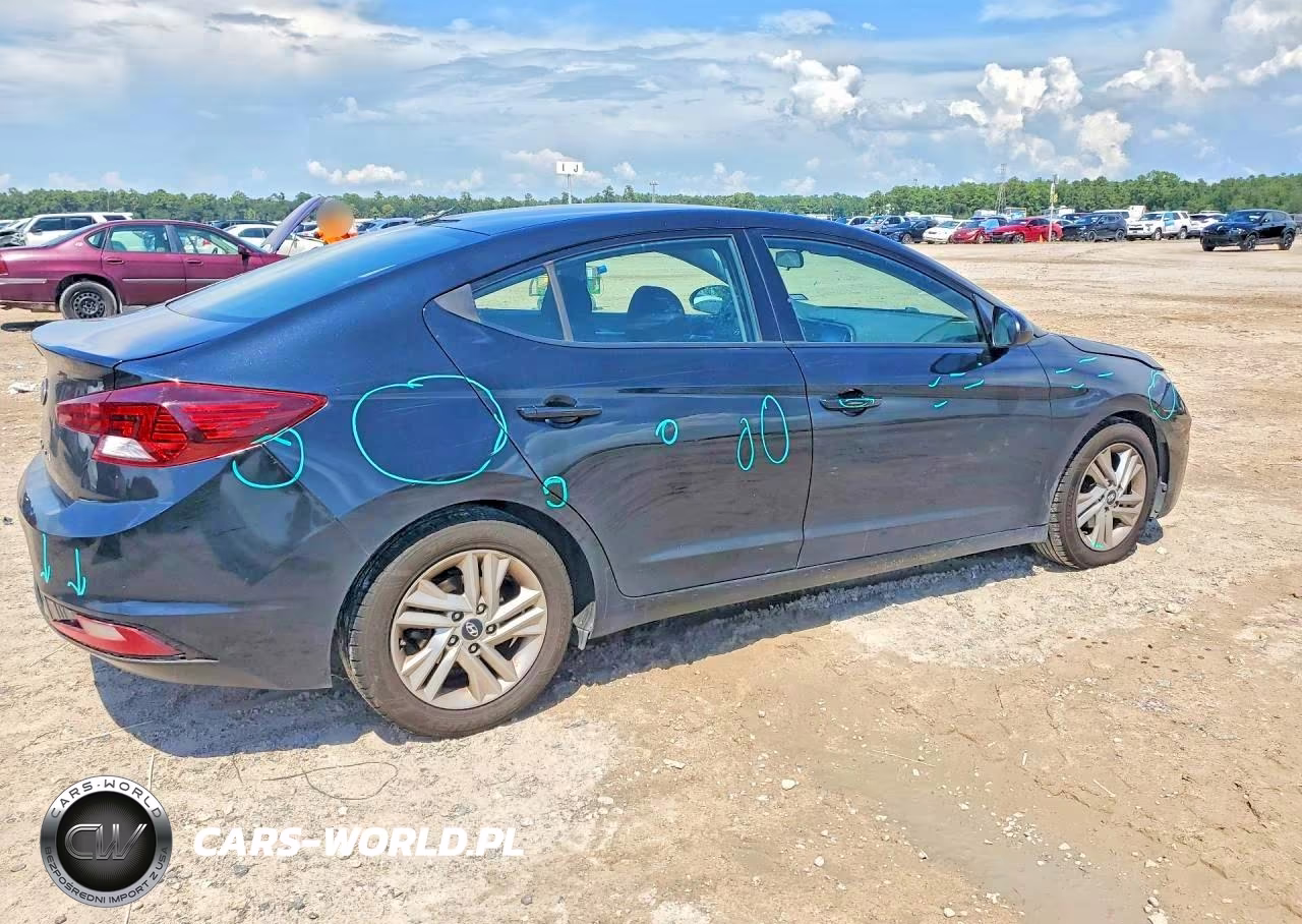 2020 Hyundai Elantra Sel VIN:5NPD84LF5LH580323 - 3