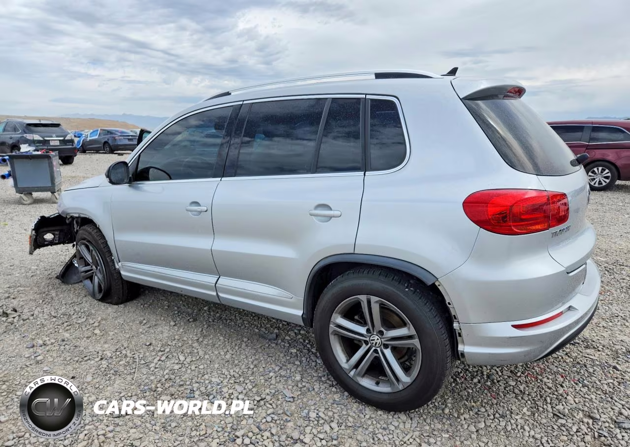 2017 Volkswagen Tiguan Sport VIN:WVGUV7AX0HK022552 - 2