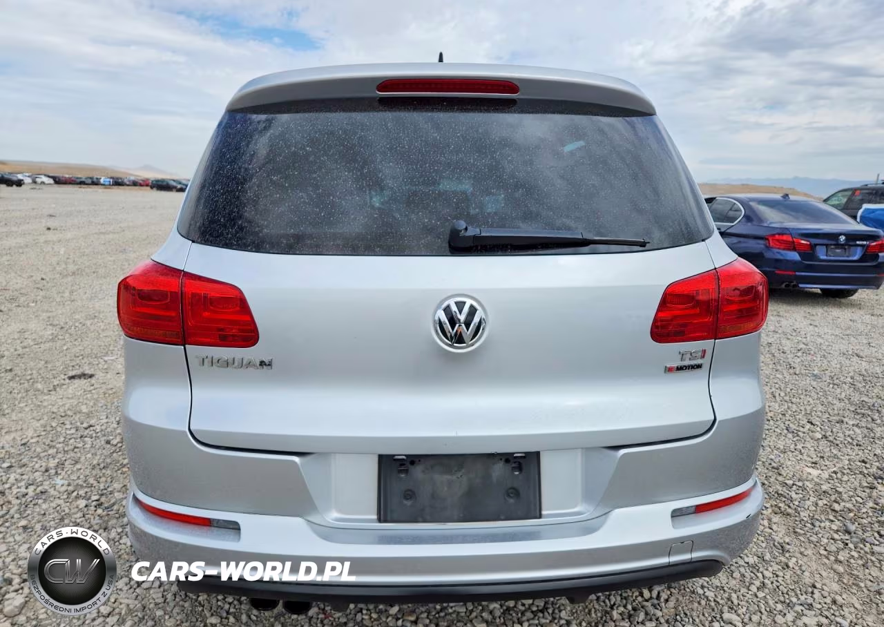 2017 Volkswagen Tiguan Sport VIN:WVGUV7AX0HK022552 - 6