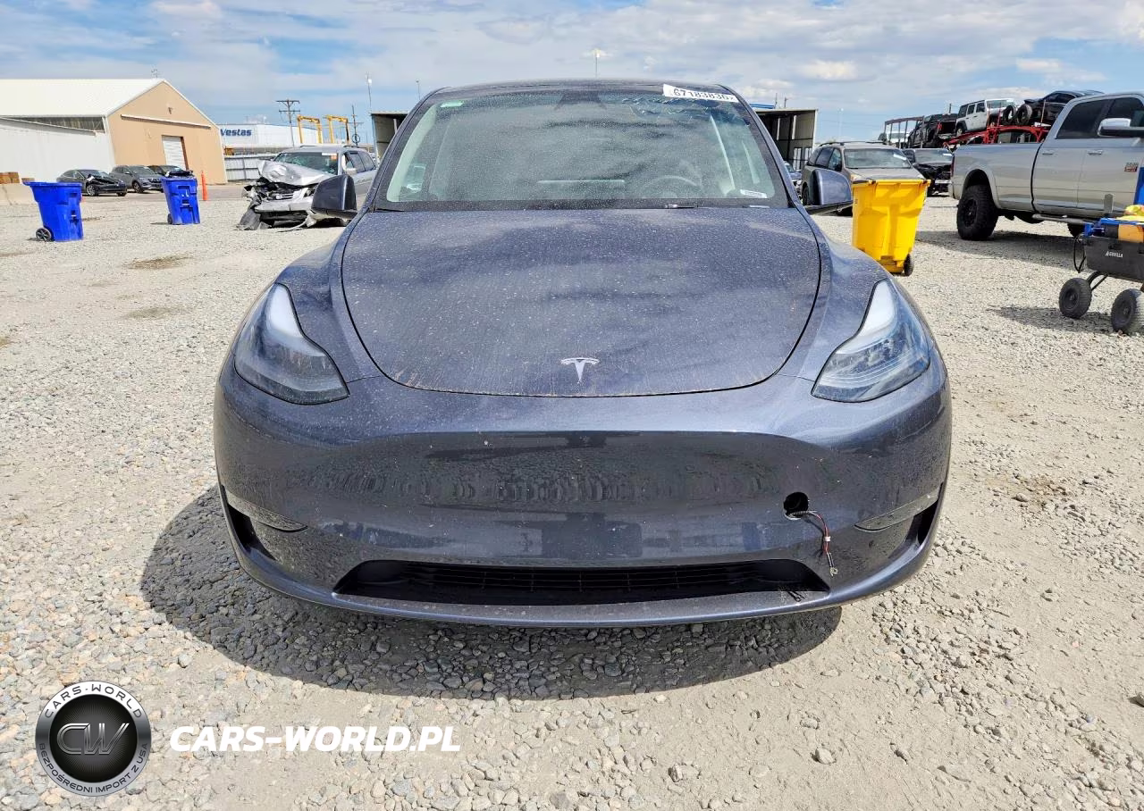 2023 Tesla Model Y VIN:7SAYGDEE7PA205434 - 5