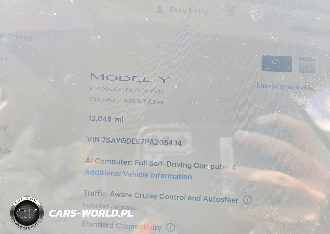 2023 Tesla Model Y VIN:7SAYGDEE7PA205434 - 9