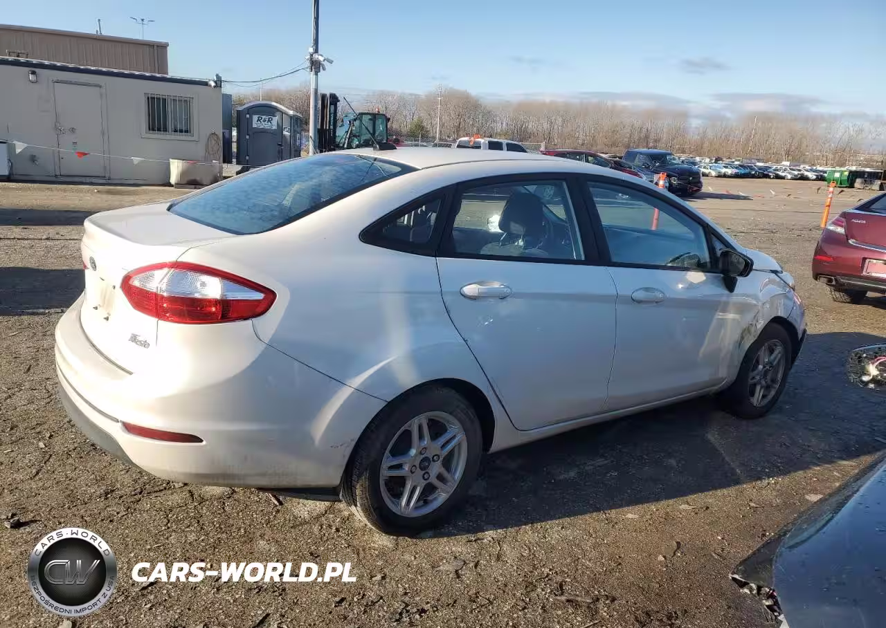 2018 Ford Fiesta Se VIN:3FADP4BJ3JM130482 - 3