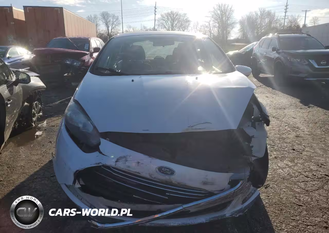 2018 Ford Fiesta Se VIN:3FADP4BJ3JM130482 - 5