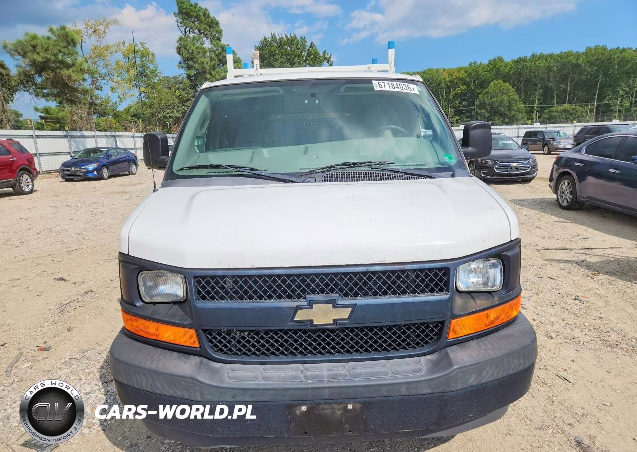 2017 Chevrolet Express G2500 VIN:1GCWGAFF2H1293283 - 5