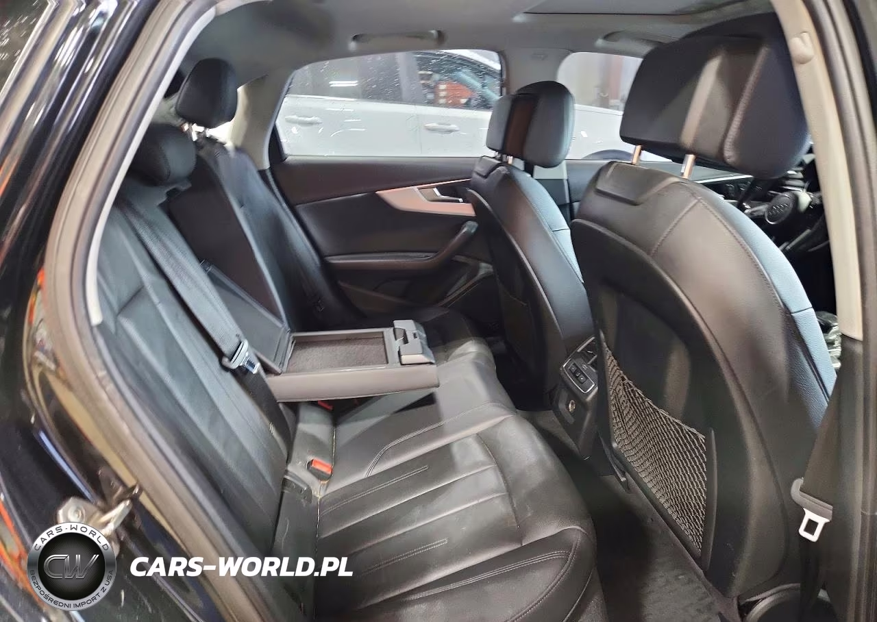 2017 Audi A4 Premium VIN:WAUANAF41HN027225 - 10