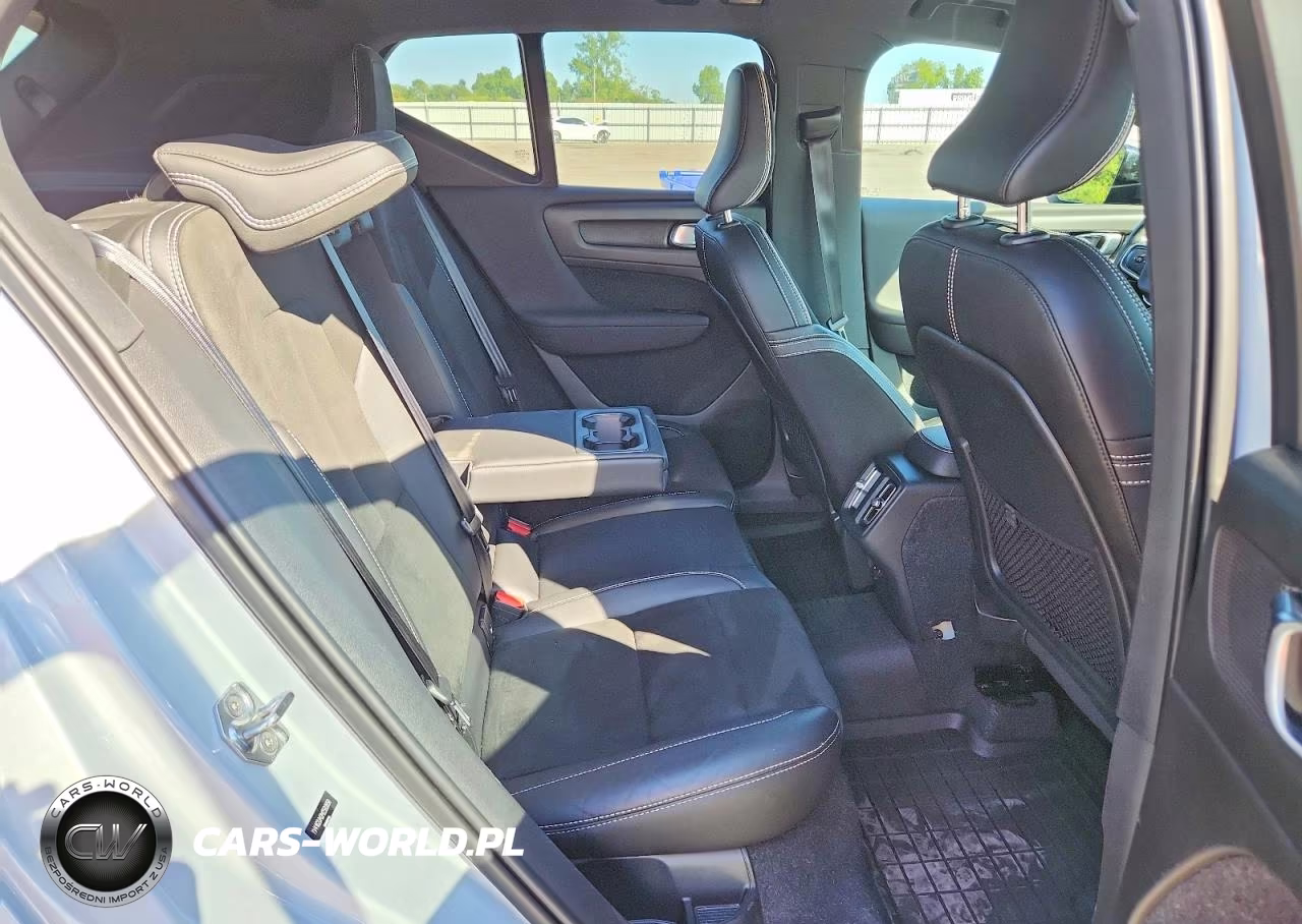 2021 Volvo Xc40 T5 R-Design VIN:YV4162UM2M2592858 - 10