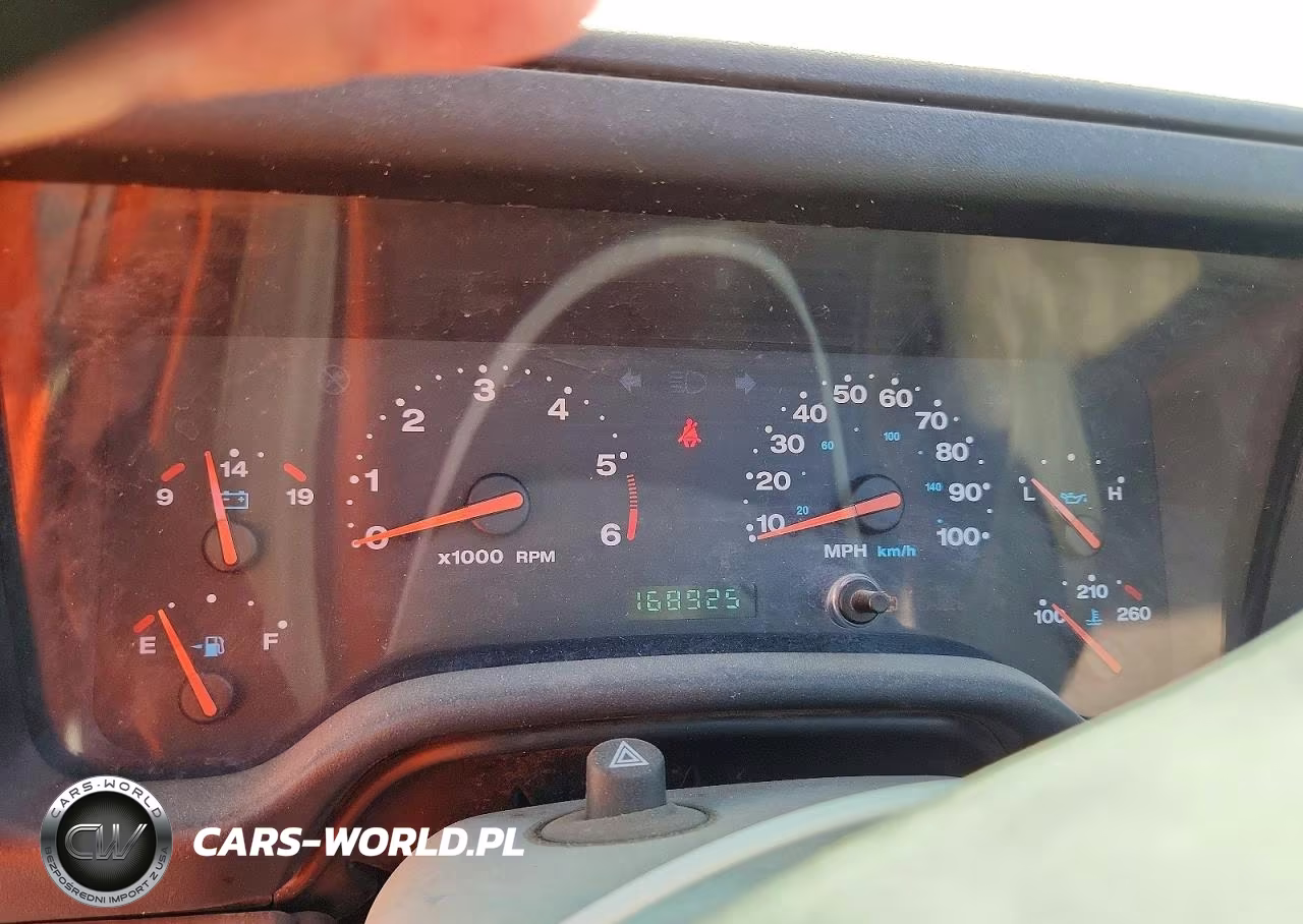 2004 Jeep Wrangler X VIN:1J4FA39S84P715967 - 9