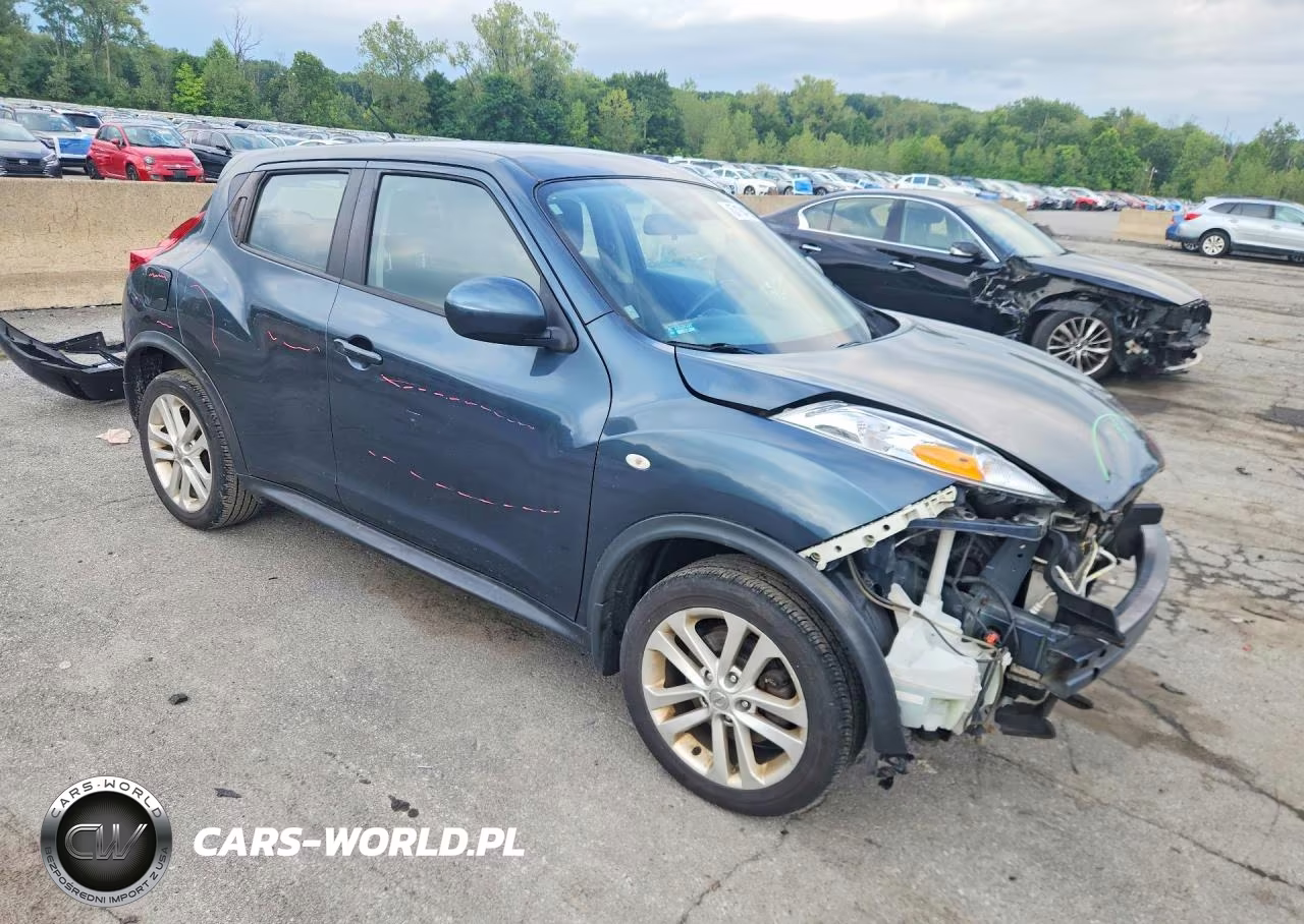 2014 Nissan Juke S VIN:JN8AF5MR3ET351472 - 4