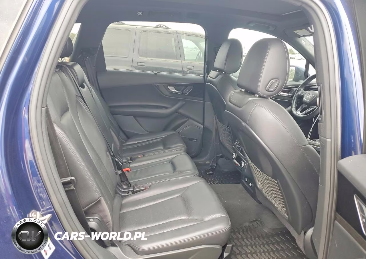 2019 Audi Q7 Premium Plus VIN:WA1LAAF7XKD049281 - 10