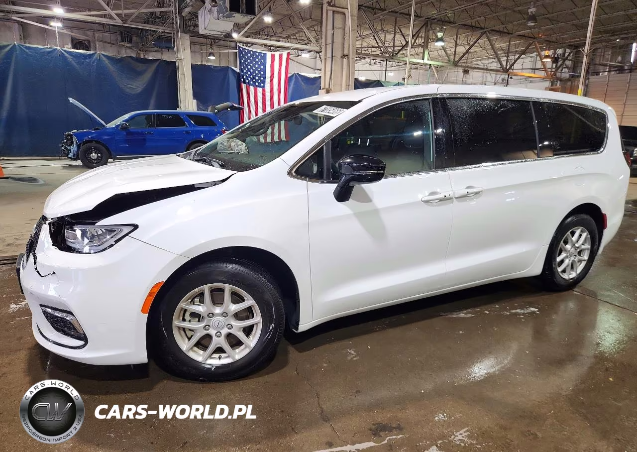 2026 Chrysler Pacifica Select – zdjęcie 1 z 13