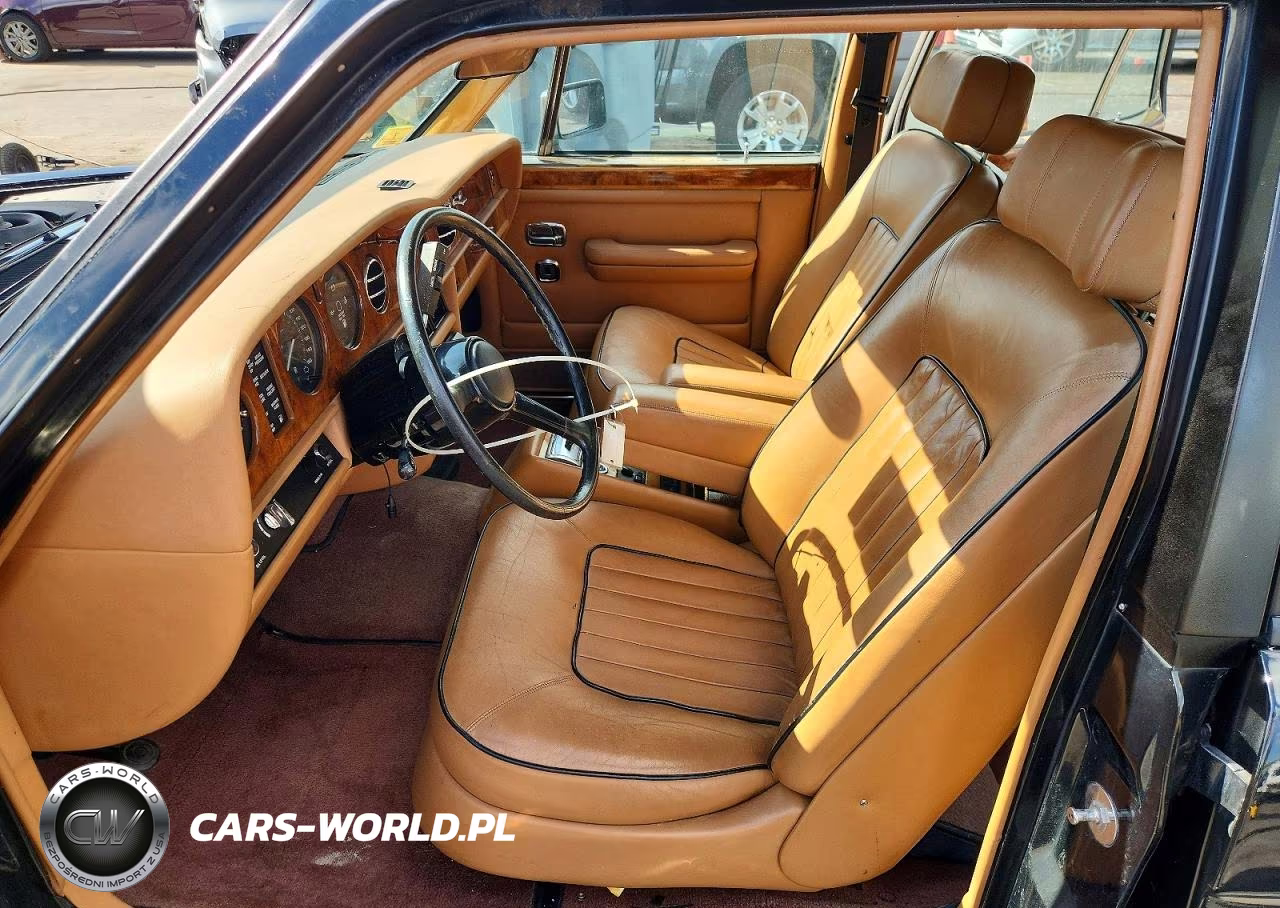 1989 Rolls-Royce Silver Spur VIN:SCAZN02A0KCX26674 - 7