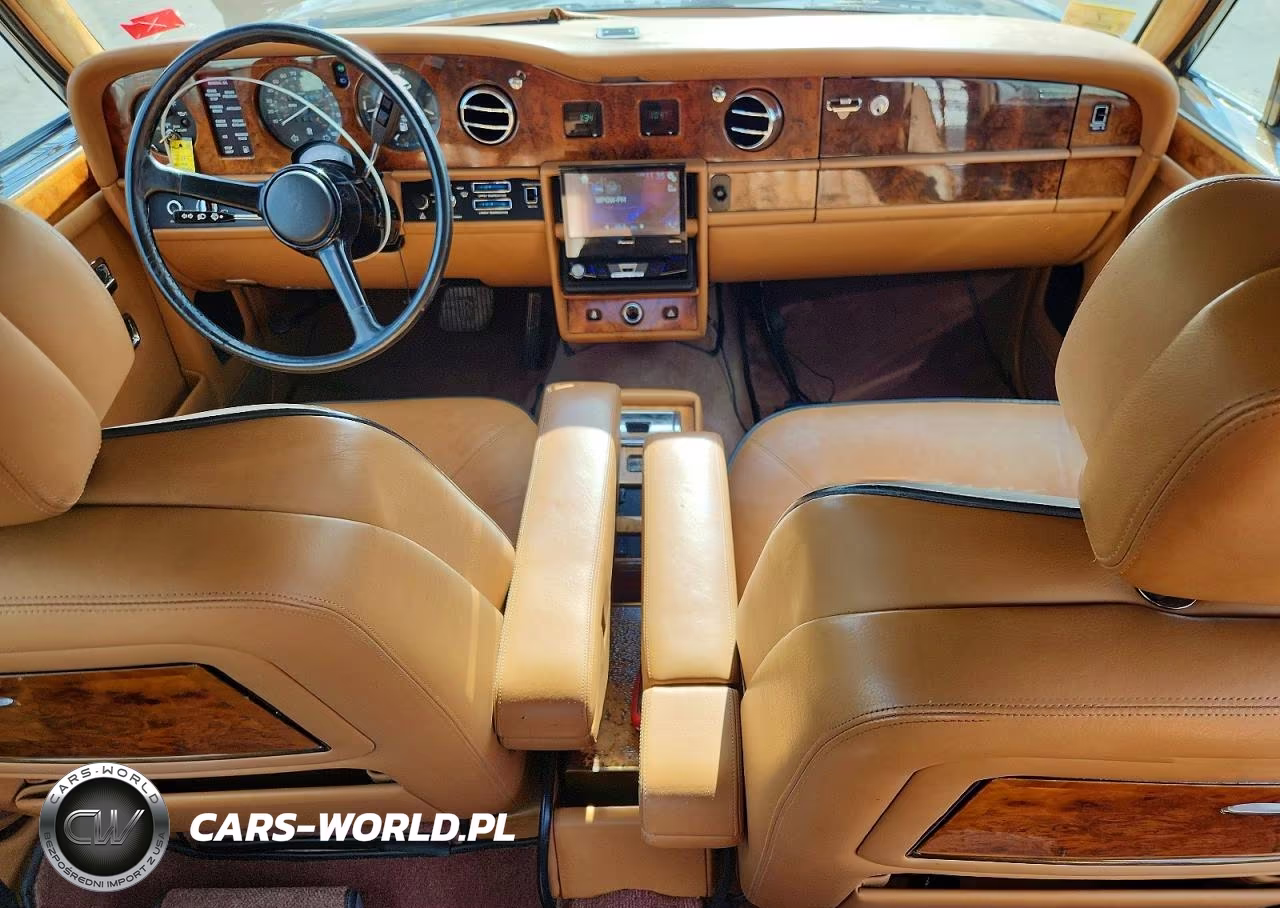 1989 Rolls-Royce Silver Spur VIN:SCAZN02A0KCX26674 - 8