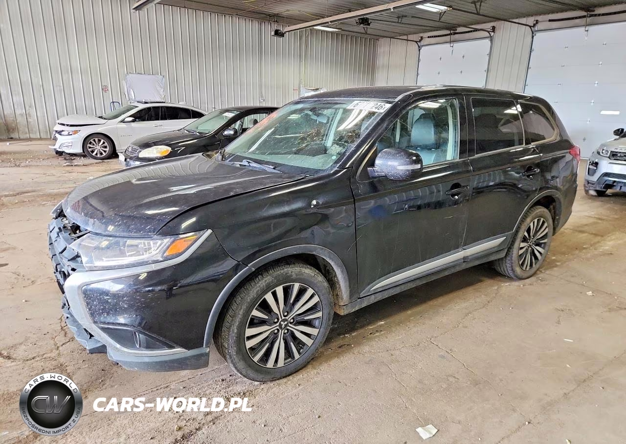 2019 Mitsubishi Outlander Se – zdjęcie 1 z 13