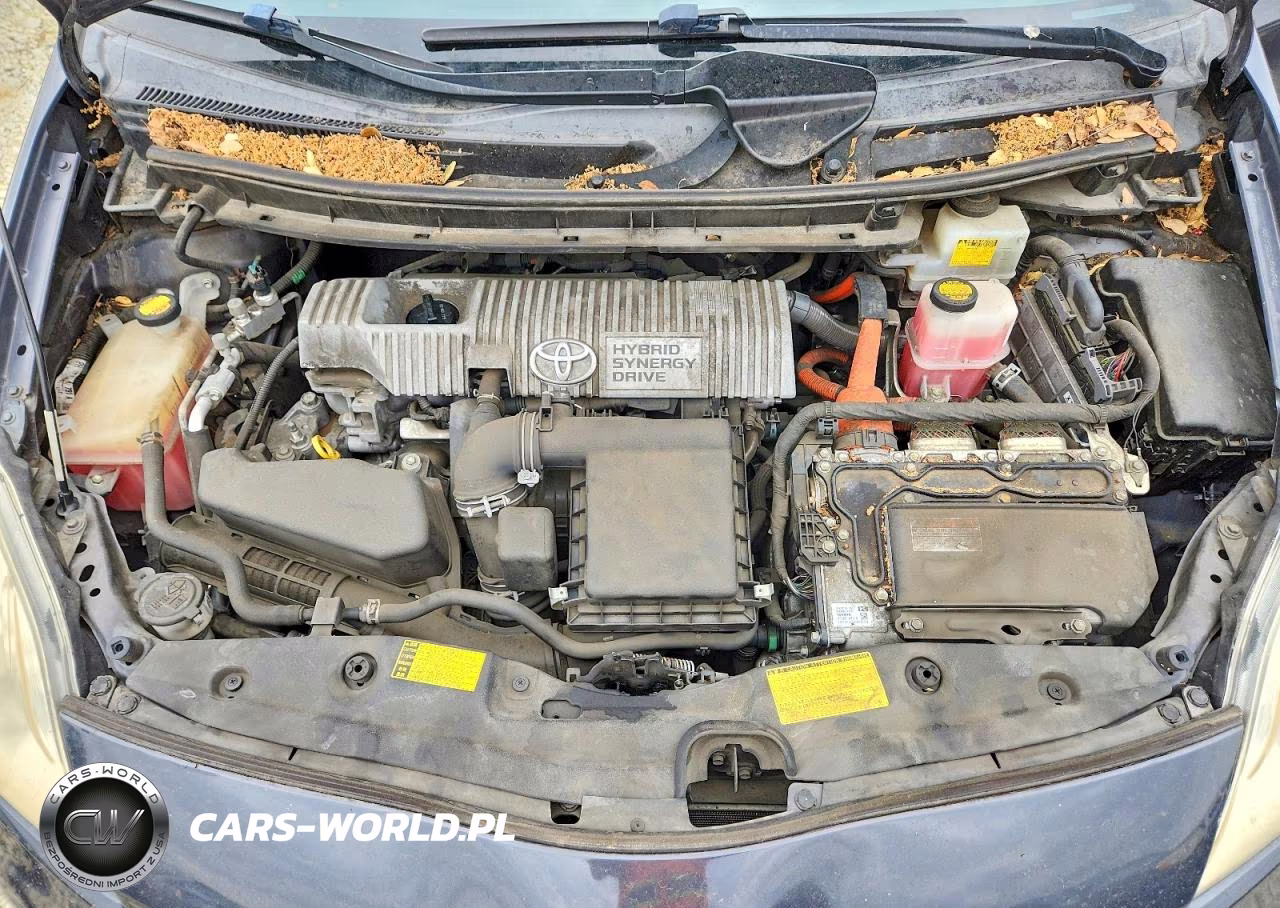 2013 Toyota Prius Two VIN:JTDKN3DU8D5564514 - 11