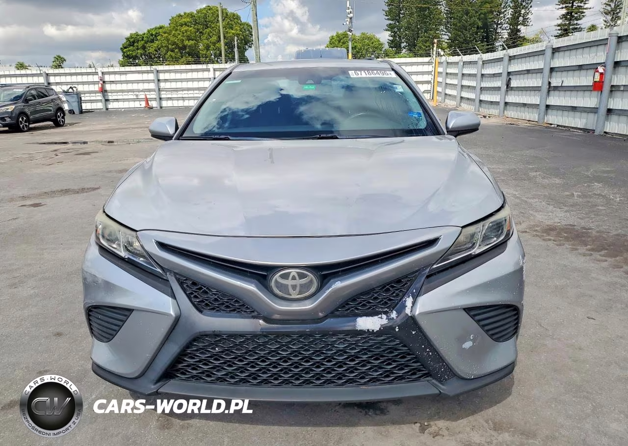2018 Toyota Camry Se VIN:4T1B11HK6JU117900 - 5