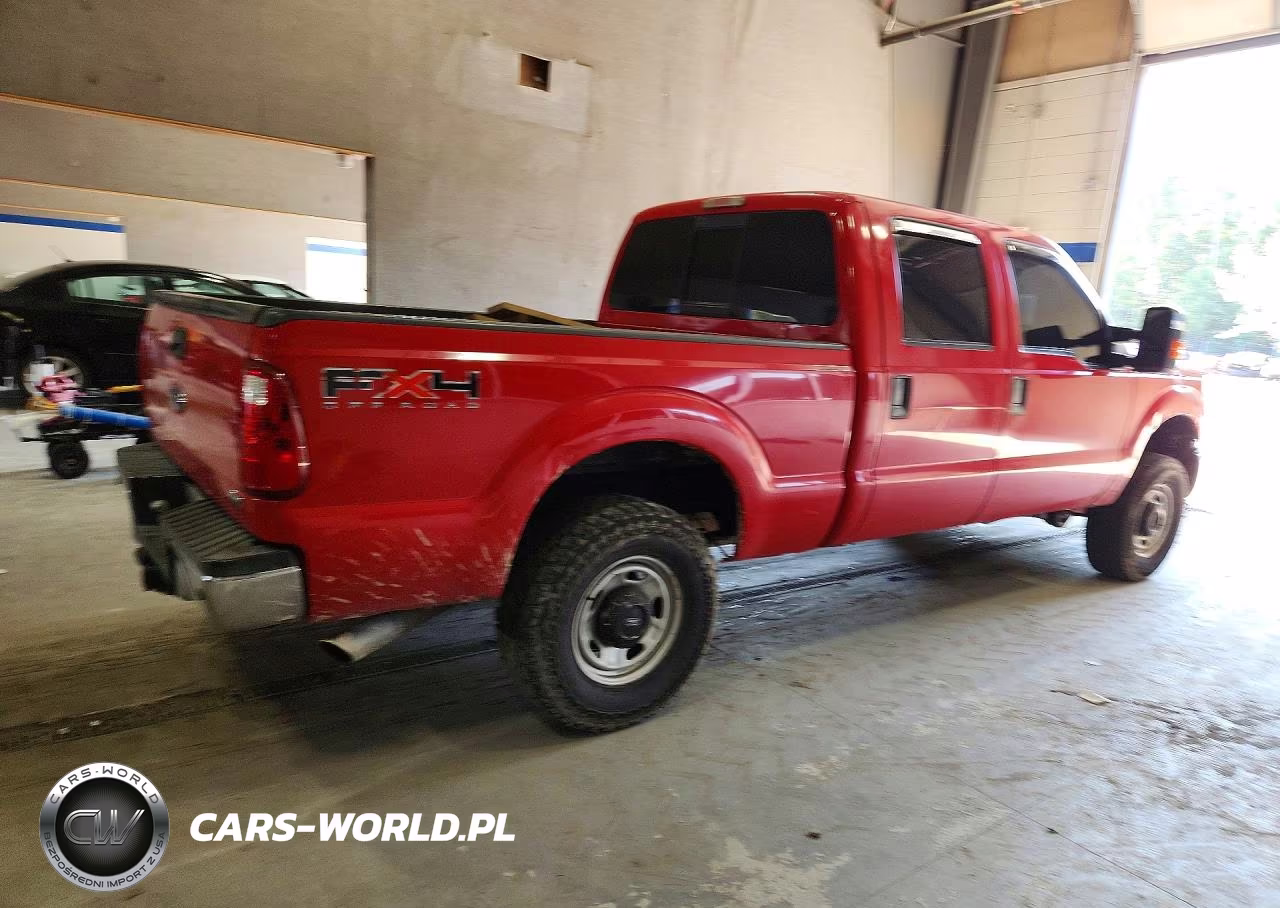 2011 Ford F250 Super Duty VIN:1FT7W2B62BEB99231 - 3