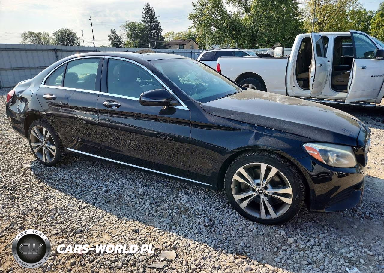 2017 Mercedes-Benz C 300 4Matic VIN:55SWF4KB4HU228660 - 4