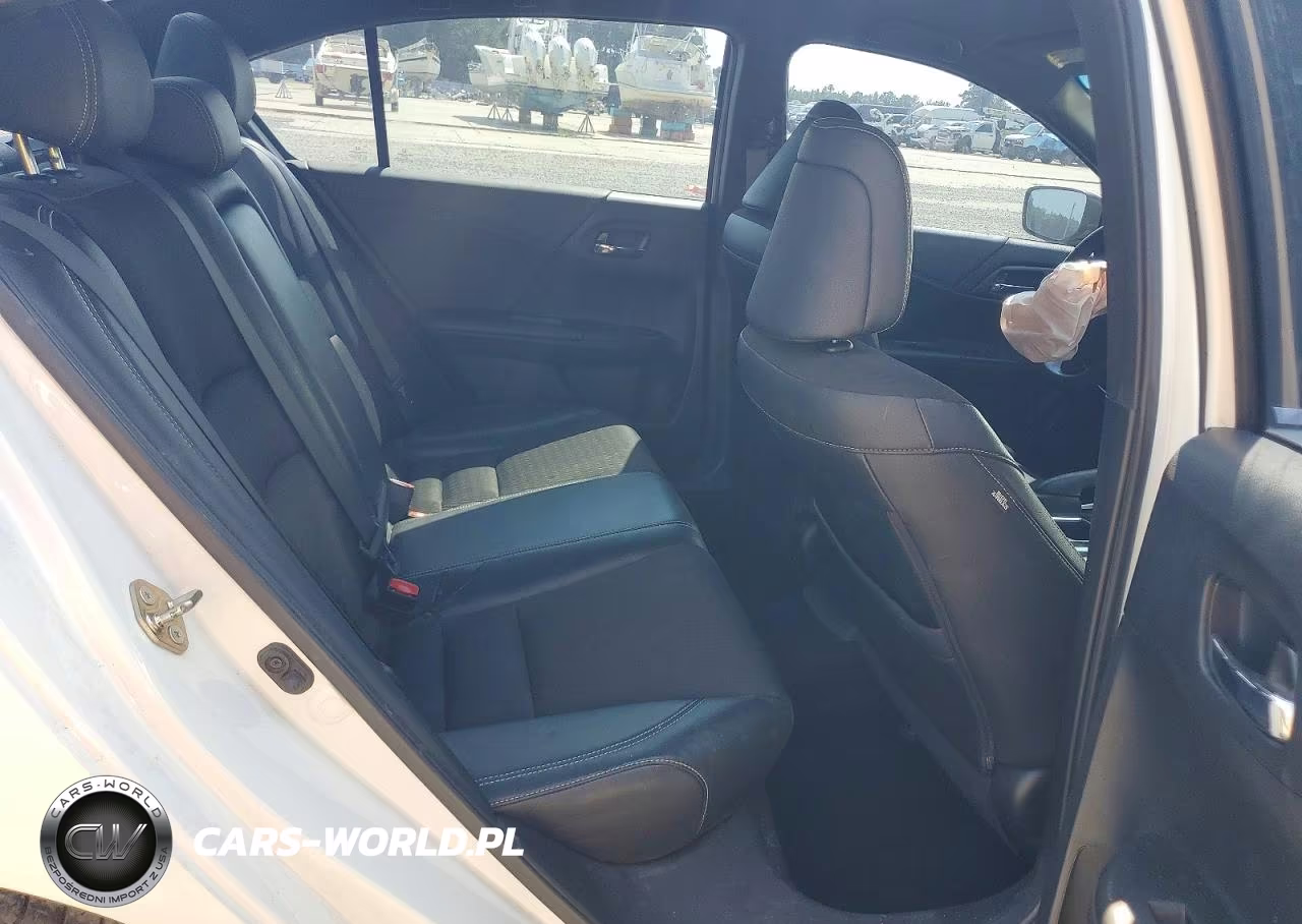2016 Honda Accord Sport VIN:1HGCR2F5XGA198965 - 10