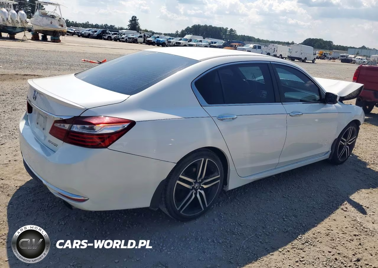 2016 Honda Accord Sport VIN:1HGCR2F5XGA198965 - 3