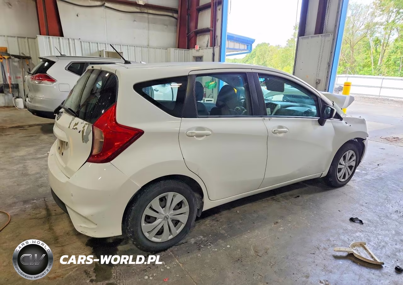 2019 Nissan Versa Note S VIN:3N1CE2CP4KL360772 - 3