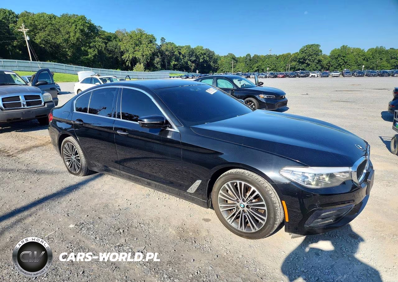 2018 BMW 530 Xi VIN:WBAJA7C56JWC74951 - 4
