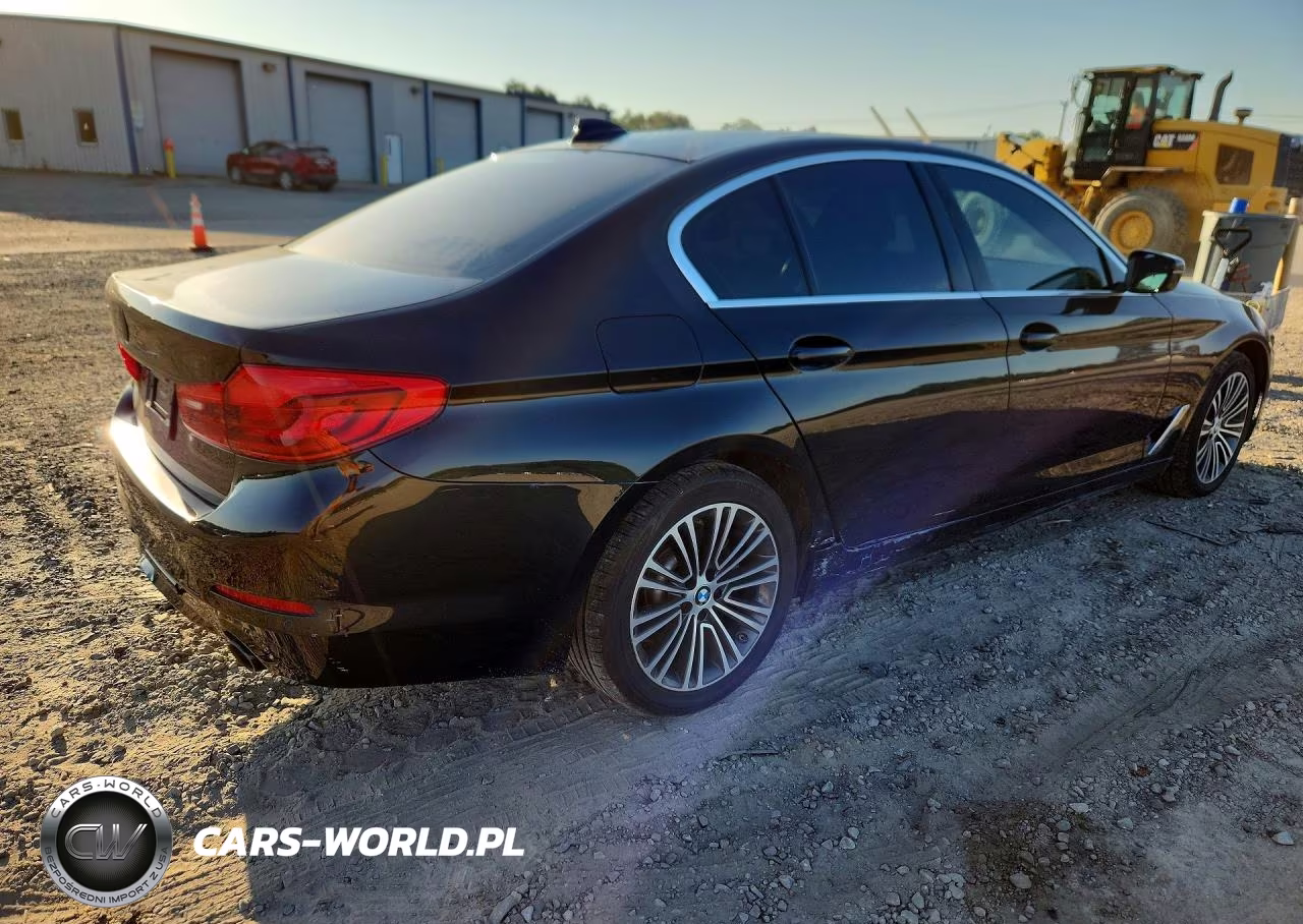 2019 BMW 530I xDrive VIN:WBAJA7C57KWW26756 - 3