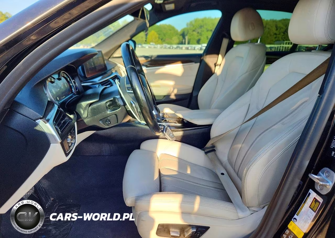 2019 BMW 530I xDrive VIN:WBAJA7C57KWW26756 - 7