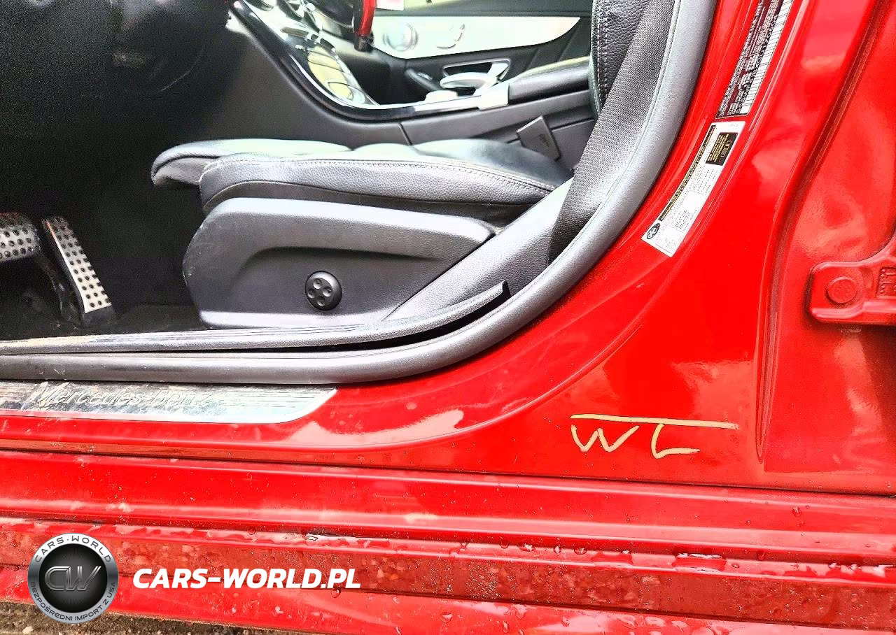 2016 Mercedes-Benz C 300 VIN:55SWF4JBXGU170604 - 12